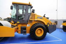 XCMG new 26 ton single drum vibratory road roller XS263S compactor roller machine price